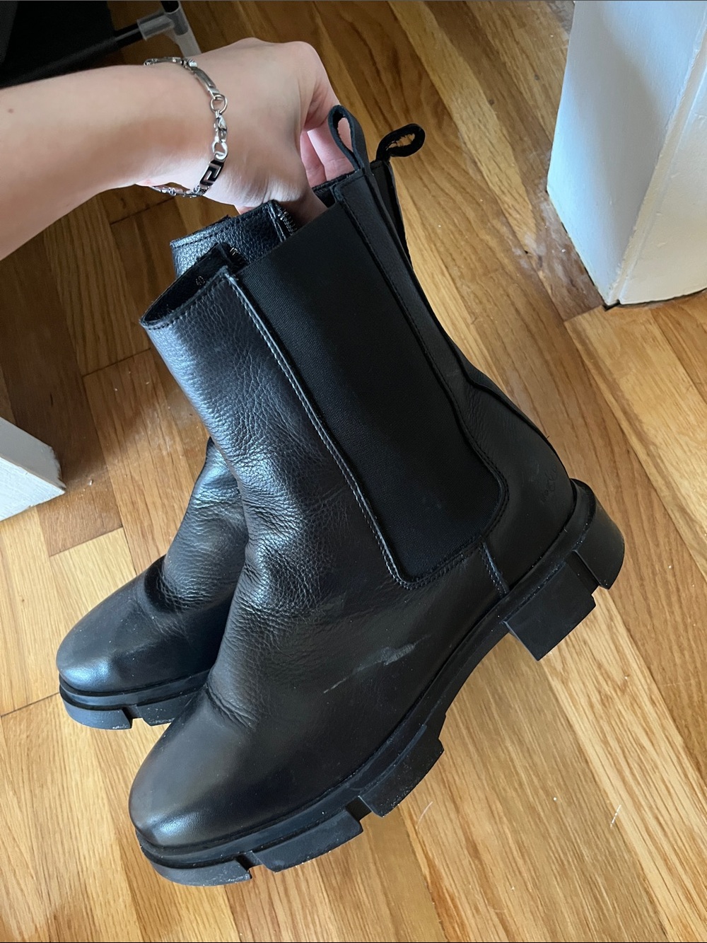 Black Chelsea Lug Sole Boots -  Women's (Real leather)
